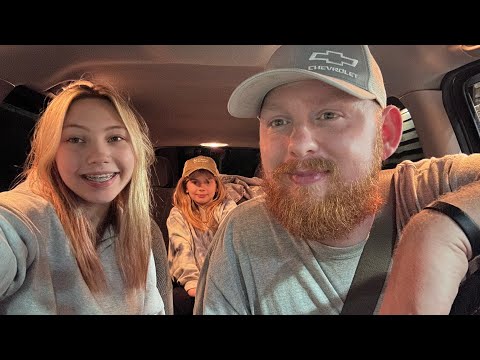 Small vlog w Triny true and Addy Patty 😃🎄lights 💡 proverbs 29 w Addy 📖 