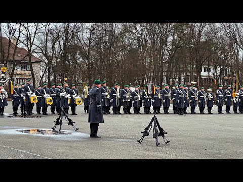 Ein dreifach kräftiges ,,Semper talis‘‘! - Feierliches Gelöbnis 2. Kompanie Wachbataillon BMVg