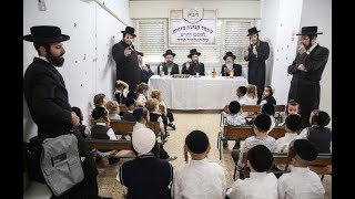 קביעת מזוזות ת''ת ריבניץ בעיה"ק צפת