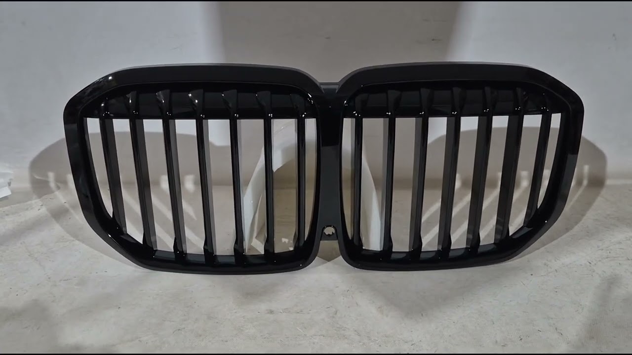 BMW X7 G07 2019– Nyregrill 1 Bar (2019-2022, blank sort) Video 1