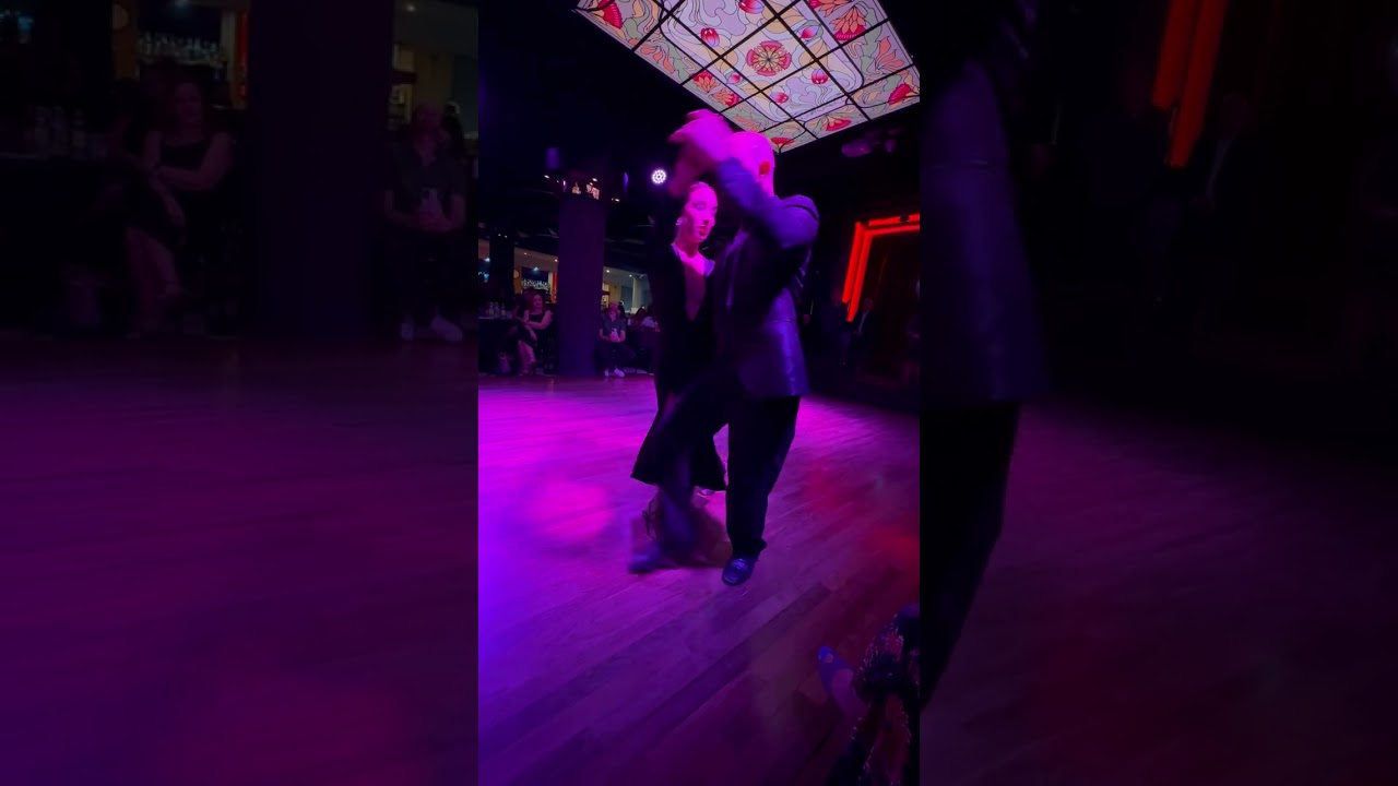 Ornella Simonetto y Leo Di Coco | "Por La Vuelta", Floreal Ruiz | El Milongó, 28Jan2024