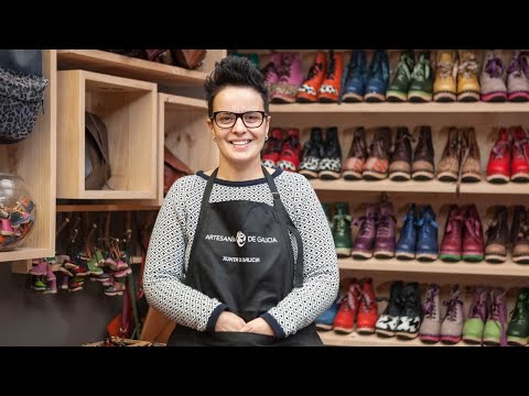 Vídeo: Verán da Lingua en Foanpas. Elena Ferro a zoqueira máis internacional anímate a falar a nosa lingua (2021)