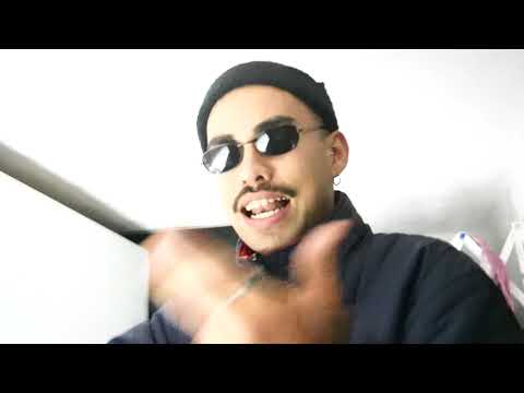 Straight Back (Shot by Paisajismos)