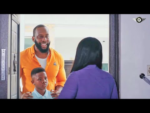 He pretnded 2be POOR and HOMLSS 2find a Good WIFE but D Carng Lady Did not Knw Untl They Got Married