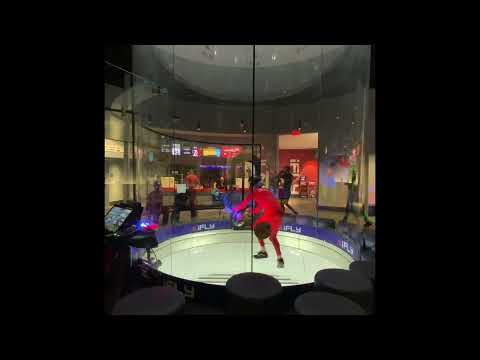 Session 53/total 12 hours 21 min #indoorskydiving #ifly