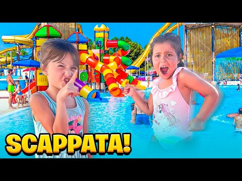 ILARY È SCAPPATA DI CASA E VA IN PISCINA AL PARCO ACQUATICO GIGANTE CON MAMMAGIULIA E FIGLIACHIARA!
