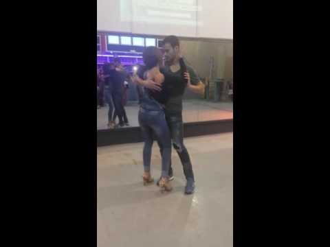 Fernando y Cristina - Taller de Bachata Sensual SALA STIL