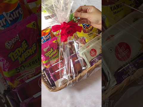 Snacks Hamper Making at home💕Snacks Hamper Ideas🩷 #snacks #hampers #shorts #ideas #trending