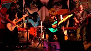 'I'm Ready' - Bryan Lee and the Blues Power Band at Freddie Rebel's - 6/30/2012