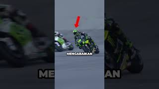 Download lagu Damaged motorbike forced to race mp3