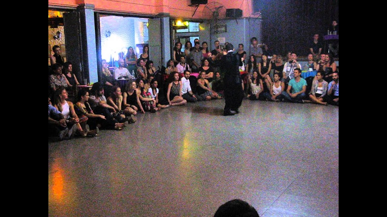 VIRGINIA PANDOLFI y JONATAN AGUERO en Viva La Pepa Milonga (2/4)