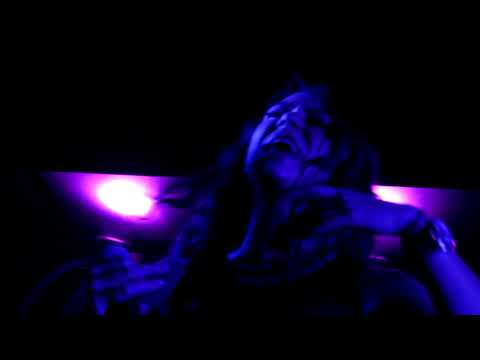 MoveBreakers - Little Lady (live HD @ Rock Café Prague)