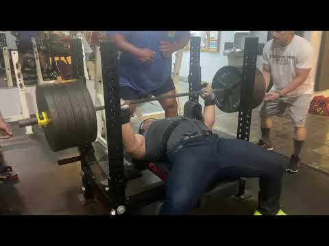 Easy 585 Raw Bench Press