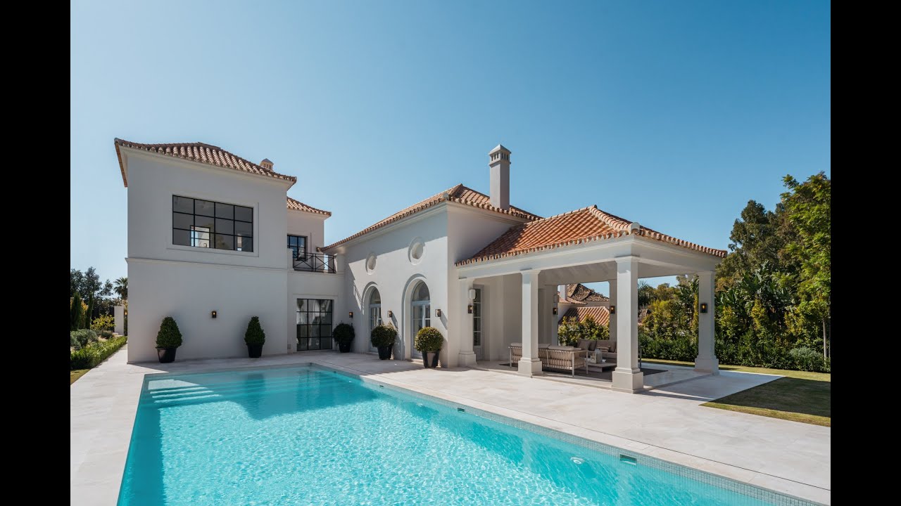 Villa en venta en La Cerquilla, Nueva Andalucia
