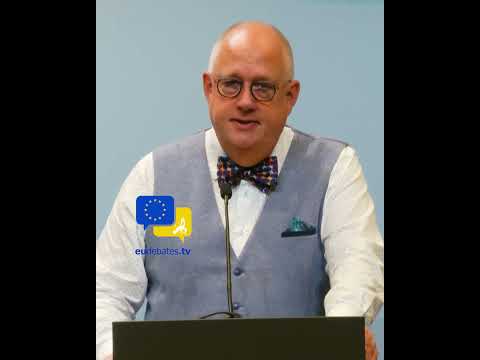 Video Thumbnail: AI Will NOT Replace Regulators 🤖💊 EMA Chief Medical Officer Reveals How AI Will Be Used