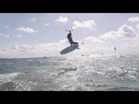 Strapless Freestyle Highlights Mercedes-Benz Kitesurf World Cup