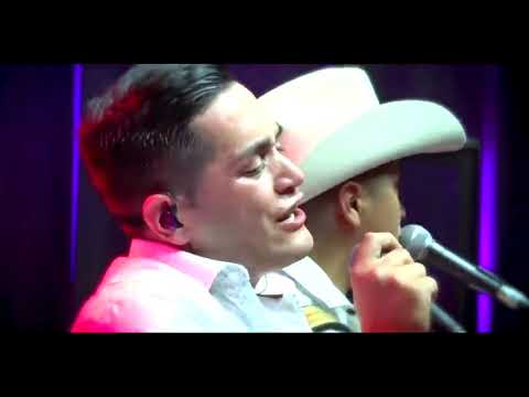 Grupo Zúmbale Primo - Un Hombre No Llora (En Vivo)