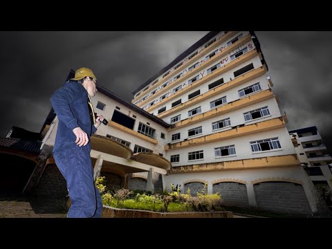 I ENTERED THE MOST HAUNTED HOTEL IN BRAZIL!