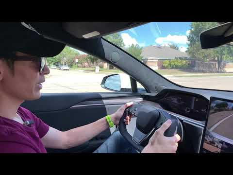 Tesla Model S Yoke Impression