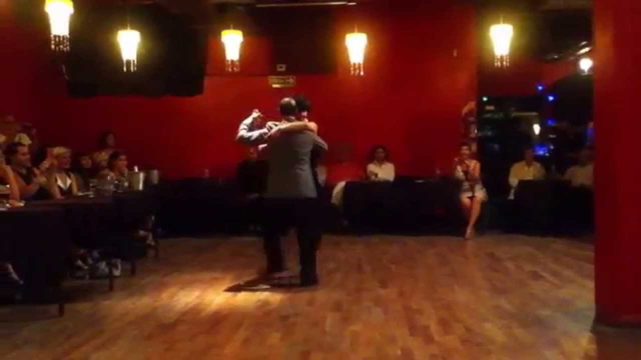 Bailaron Analia Vega & Marcelo Varela, en la milonga El Beso de los domingos. Part.1 - 01-02-15
