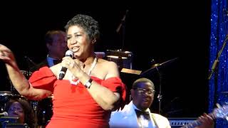 Aretha Franklin "Hooked On Your Love (Snippet)" (Live 6/14/14 Radio City Music Hall NYC)