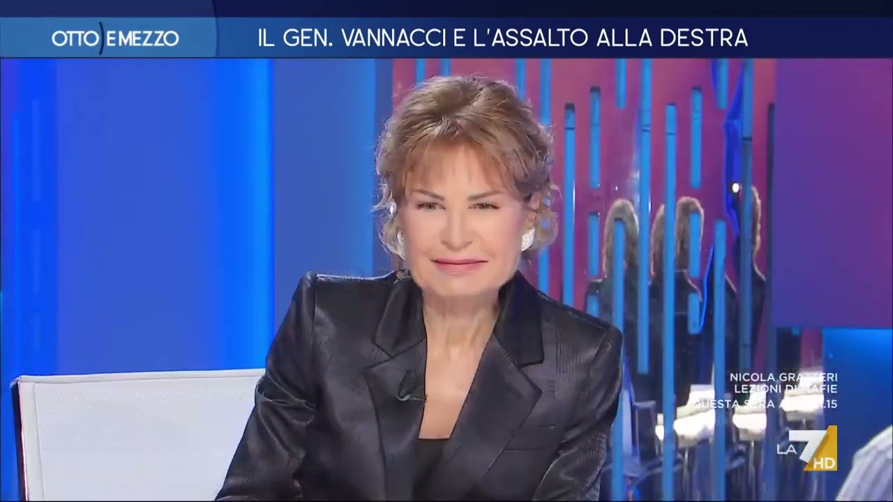 Gruber a Vannacci: "Con tutte queste giravolte, perché uno dovrebbe fidarsi di lei?"