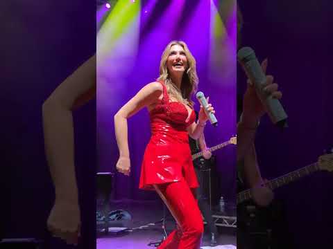 Delta Goodrem - The Power (Hearts On The Run Tour - London)