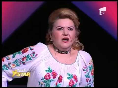 Emily Moskalenko, număr spectaculos de acrobație la bară mp4