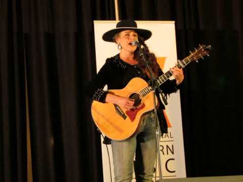 "2018 IWMA - Mary Kaye Performs "It All Began in a Barn"