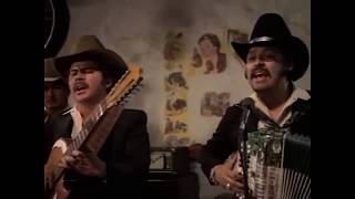 Bonita Finca De Adobe Ramon Ayala y los Bravos (VideoHD)