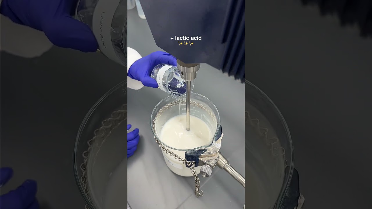 Let's Make Clinique Moisture Surge Active Glow Serum