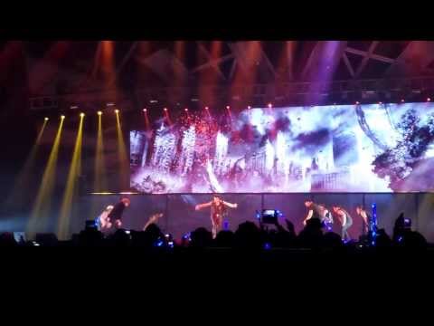 Super Junior's Shindong Donghae and Eunhyuk Harlem Shake Performance 20131024