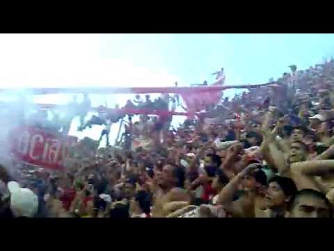 "Aunque no demo la vuelta Ciudadela es una Fiesta!.mp4" Barra: La Banda del Camion &bull; Club: San Martín de Tucumán