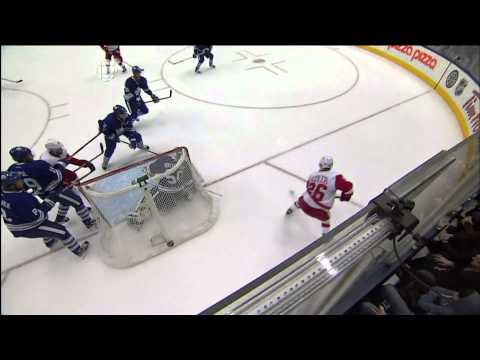 David Steckel Scores - Red Wings @ Leafs - 01/07/2012