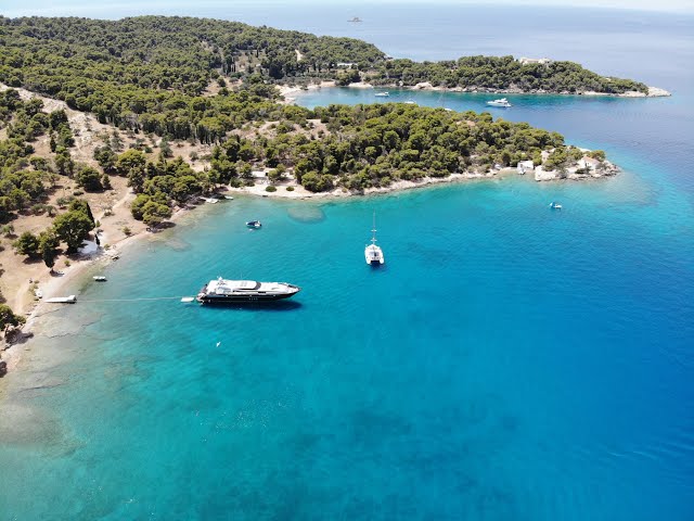 Το μεγαλείο των ιστορικών Σπετσών από ψηλά