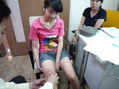 Gliding Examination Of The Kneecup