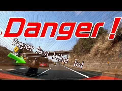 Dangerous and super fast bike overtaking VS Ferrari458