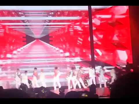 20130818 INFINITE - Be Mine @ 2013 INFINITE 1st World Tour 'One Great Step' in Hong Kong