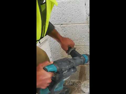 Makita Atskėlimo plaktukas HM0871C SDS-MAX video