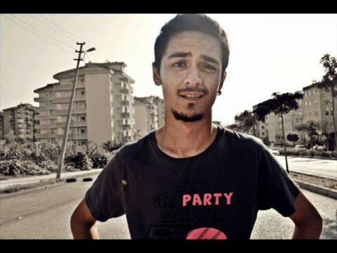 Mualif Feat Cumhur - Herşeye Baştan.