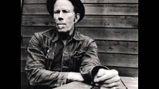 Romeo is Bleeding - Tom Waits