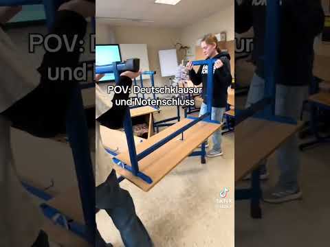 όταν έχω 7 Ώρο και έχω μαθήματα και τελειώνω 12:00 🫤💩