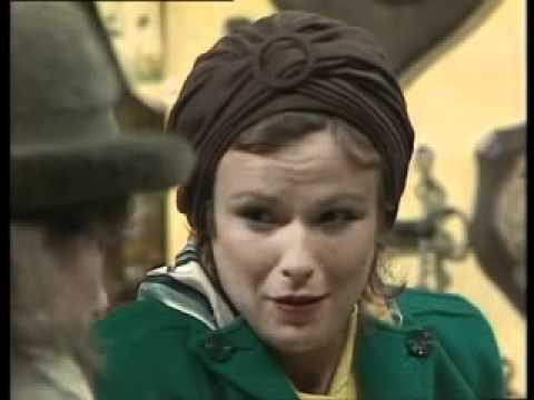 Victoria Wood and Julie Walters - In the Restaurant