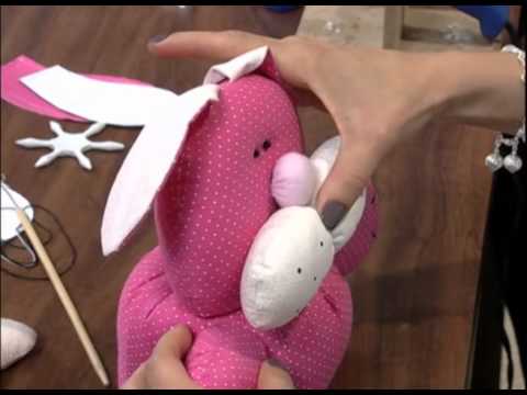 Mulher.com 07/09/2012 -  Cachorro peso de porta 2/2