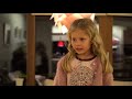 Xenia 5 år Synger Darlings Af Susanne Sundfør