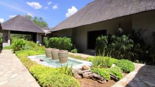 preview picture of video 'Mokuti Etosha Lodge - Etosha National Park - Namibia'