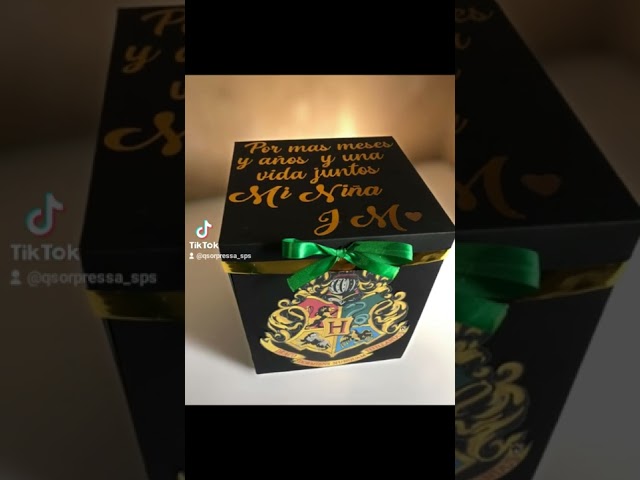 Vídeo relacionado con AAA Merchandise Harry Potter: Corbata de Slytherin en caja de regalo