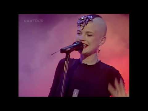 OPUS III -  It's A Fine Day -  Second Performance  - TOTP   05 03 1992