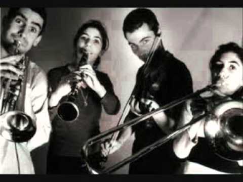 rue de panam-les ogres de barback.wmv