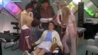 The Brady Bunch at Sears - Sunshine Day